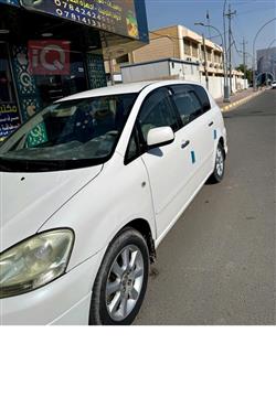 تۆیۆتا ئیپسەم